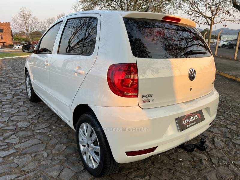 VOLKSWAGEN - FOX - 2014/2014 - Branca - Sob Consulta