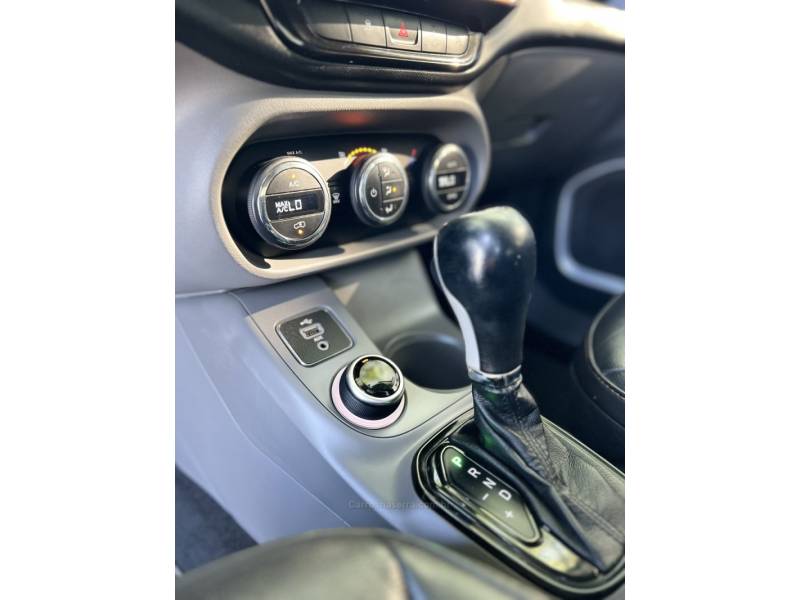 FIAT - TORO - 2018/2018 - Cinza - R$ 124.900,00