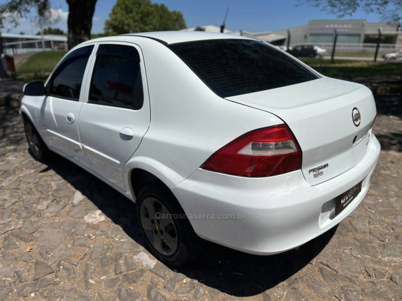 CHEVROLET - PRISMA - 2010/2010 - Branca - R$ 29.900,00