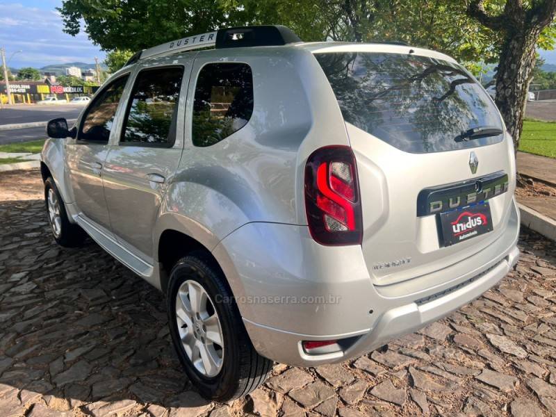 RENAULT - DUSTER - 2017/2017 - Prata - R$ 69.900,00