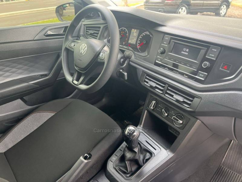 VOLKSWAGEN - POLO - 2023/2023 - Branca - R$ 78.900,00