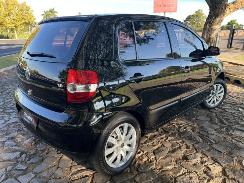 VOLKSWAGEN - FOX - 2007/2007 - Preta - Sob Consulta