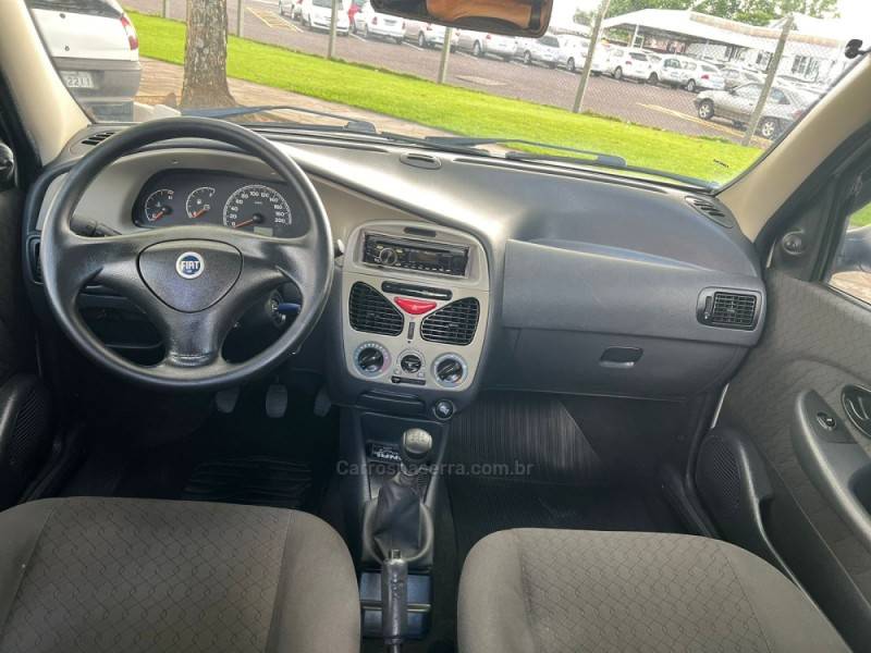 FIAT - SIENA - 2006/2006 - Prata - R$ 26.900,00