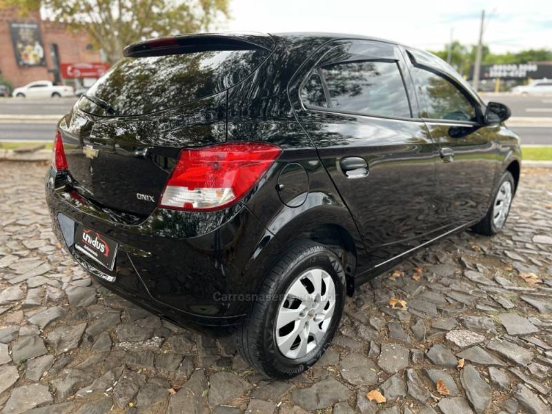 CHEVROLET - ONIX - 2016/2016 - Preta - Sob Consulta